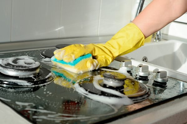 how-to-clean-kitchen-appliances-2022-step-3
